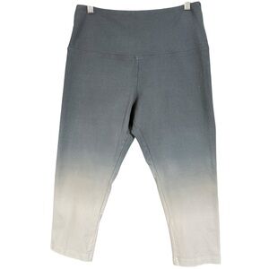 Lysse Gray Ombre Cropped Leggings Size Large